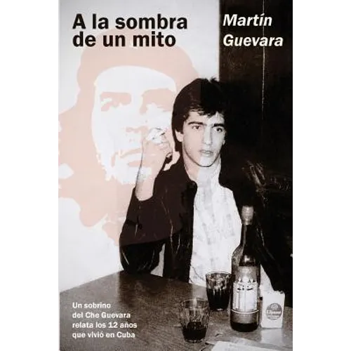 A la sombra de un mito - Paperback