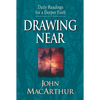 Drawing Near: Daily Readings for a Deeper Faith - Paperback